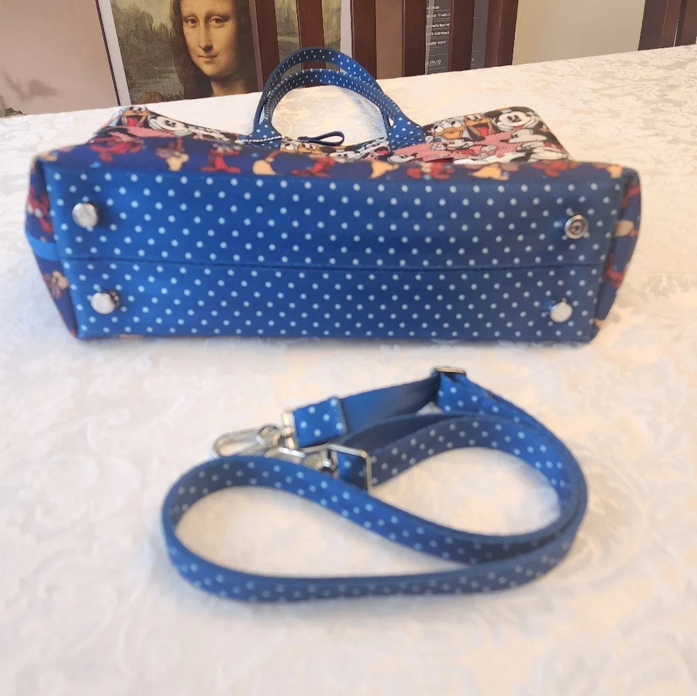 Harveys Seatbelt Mickey Patchwork Medium Streamline Tote💕